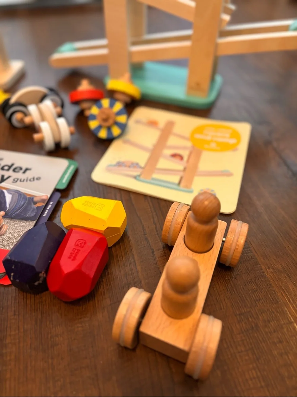 Kiwico let’s look upgraded playkit 19-24 months